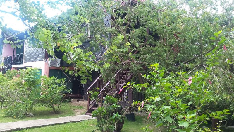 Firefly Beach Cottages 3*