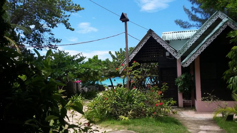 Firefly Beach Cottages 3*