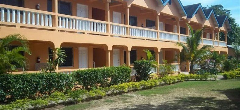Jamaica Tamboo Resort 3*