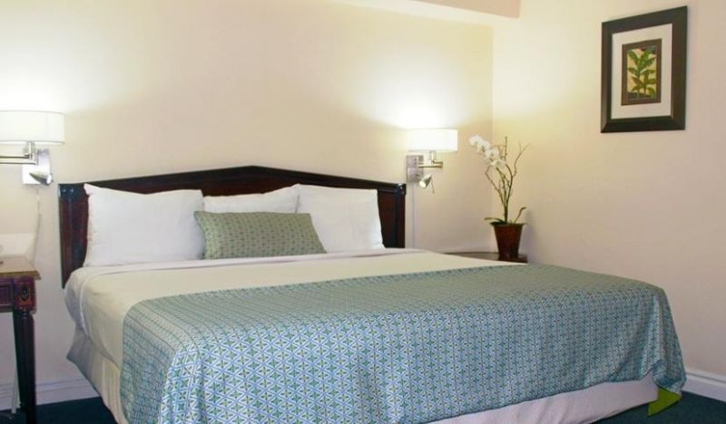 Knutsford Court Hotel 3*