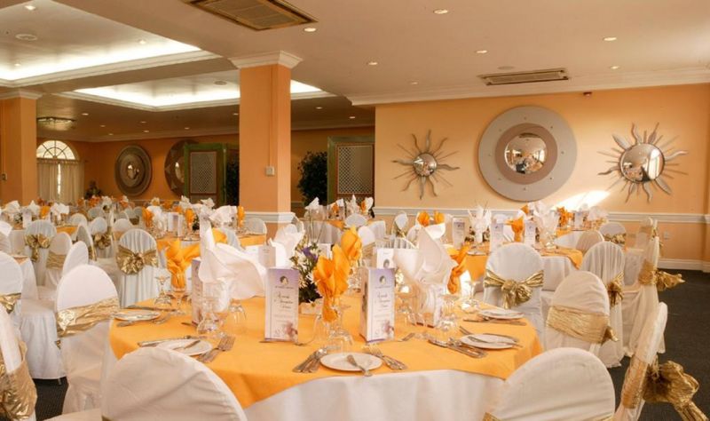 Knutsford Court Hotel 3*