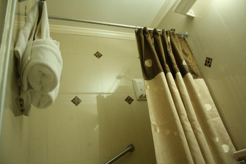Knutsford Court Hotel 3*