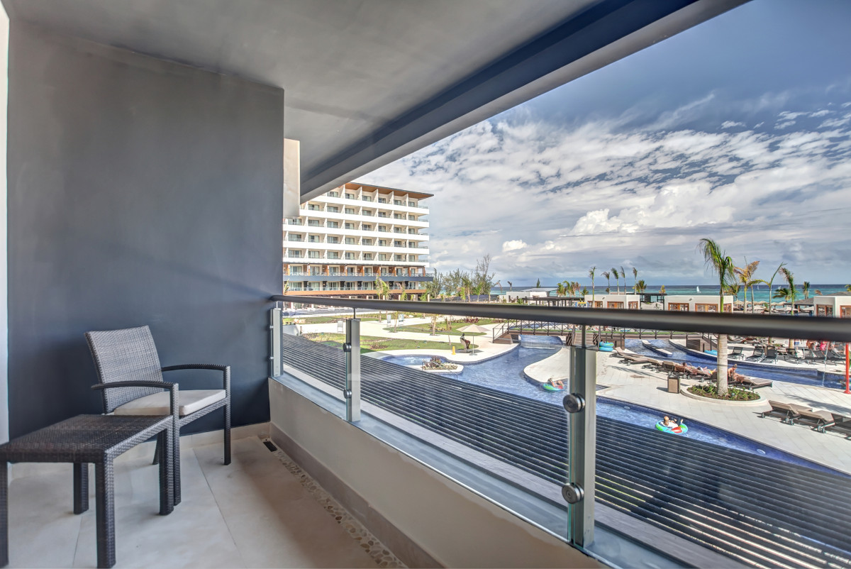 Royalton Blue Waters 5*