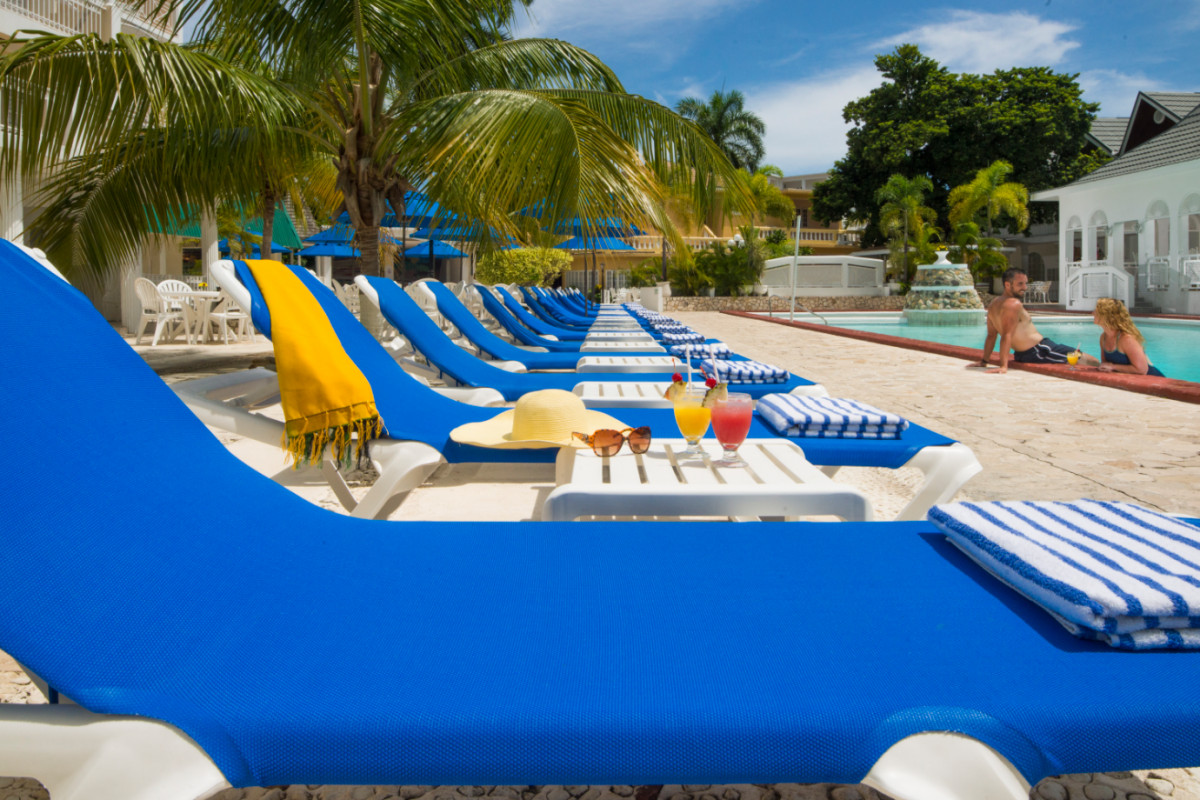 Seagarden Beach Resort 4*