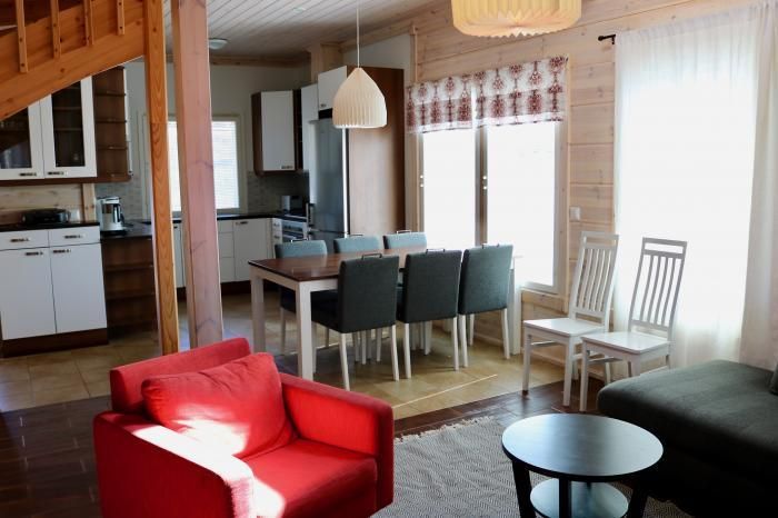 Aurinkokunta 4*
