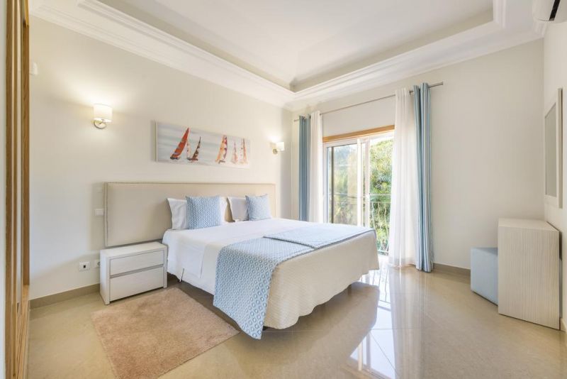 Lakeside Country Club 4*