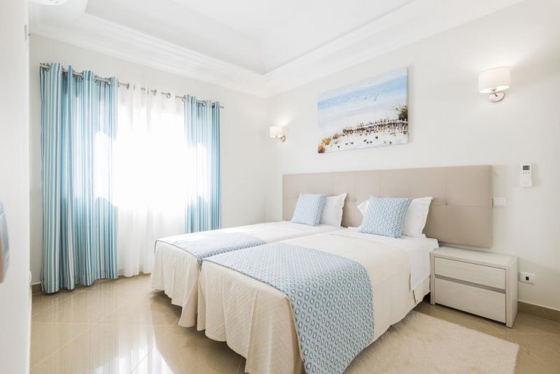 Lakeside Country Club 4*