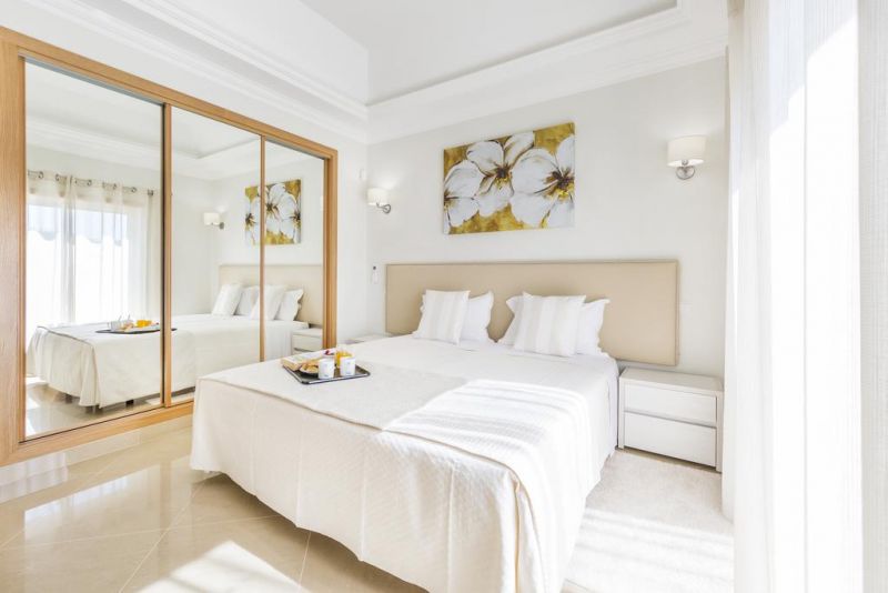 Lakeside Country Club 4*