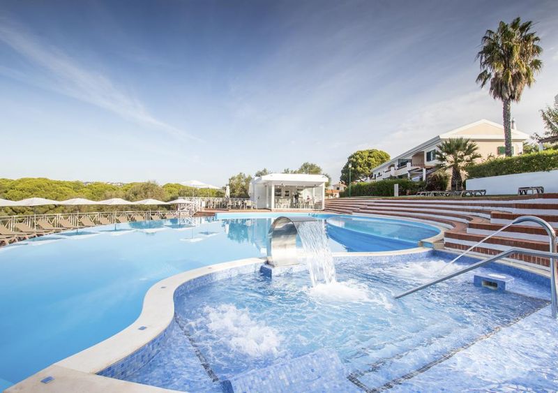 Longevity Cegonha Country Club 4*