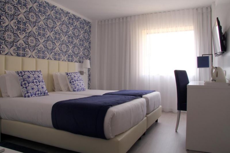 Masa Hotel Almirante 3*
