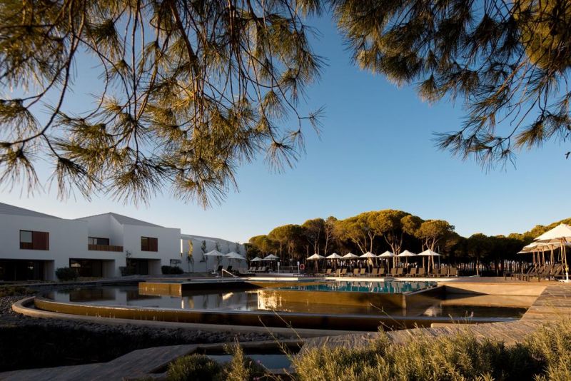 Pine Cliffs Resort 5*
