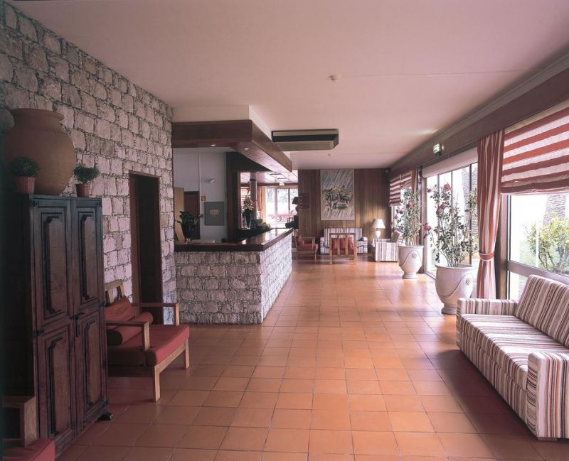 Praia Dourada 3*