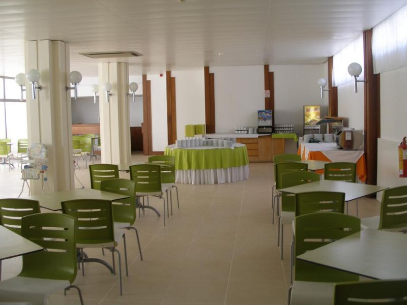 Praia Dourada 3*