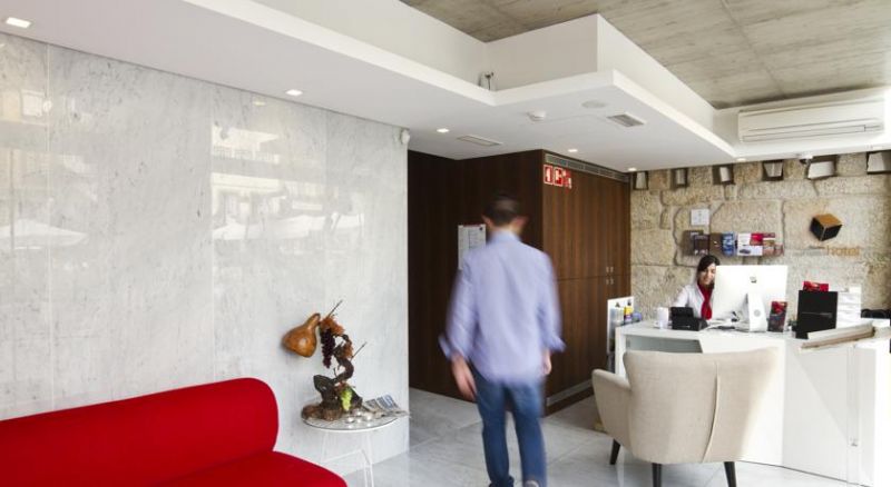 Ribeira Do Porto Hotel 3*