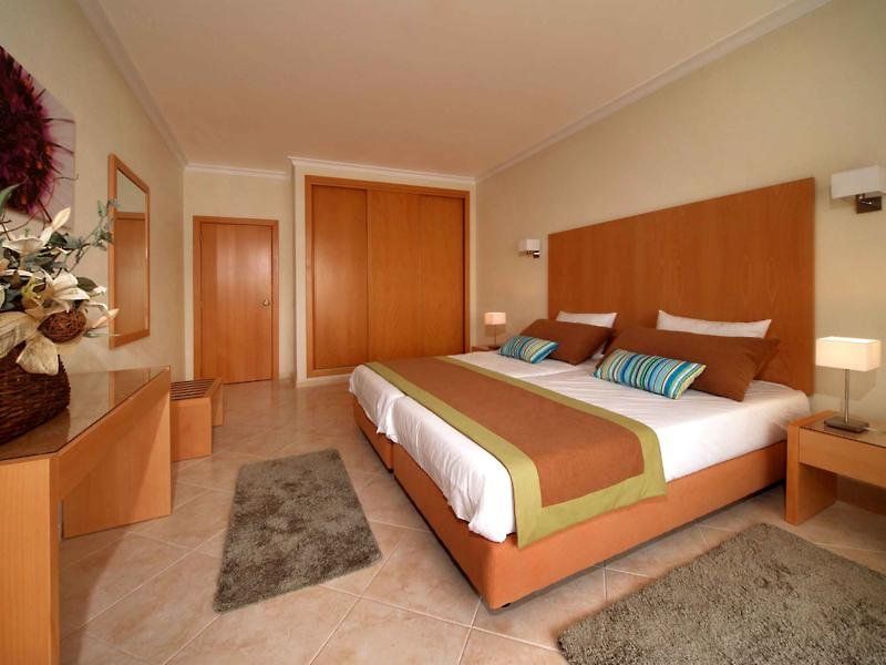 Solaqua Apartamentos 4*