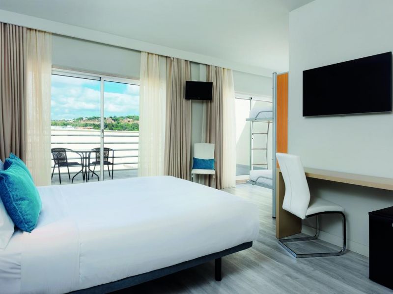 Tryp Lisboa Caparica Mar 4*