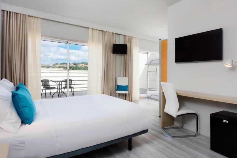 Tryp Lisboa Caparica Mar 4*