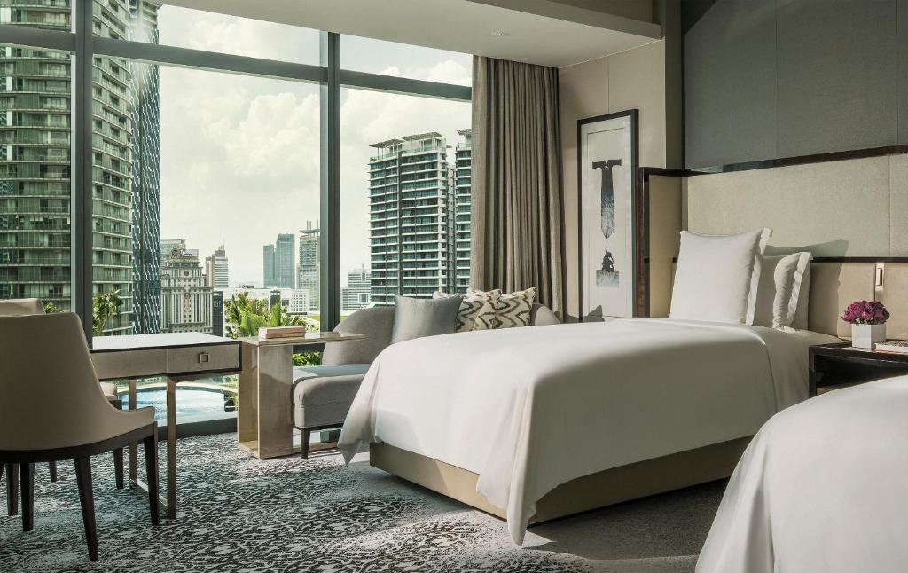 Four Seasons Hotel Kuala Lumpur 5*
