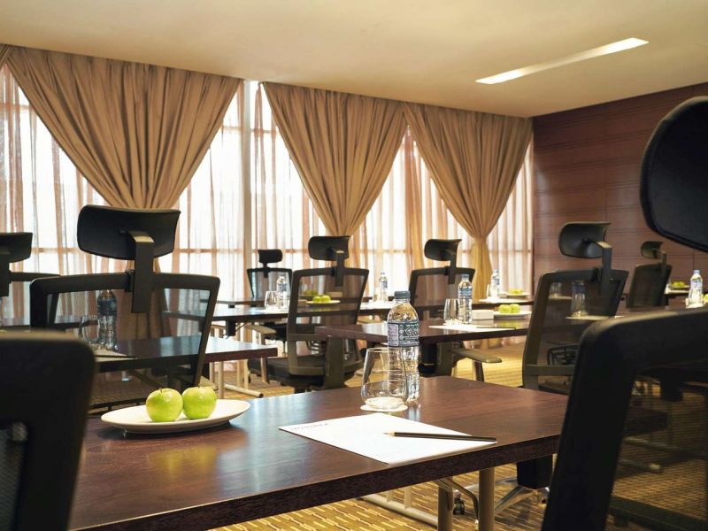 Movenpick Hotel And Convention Centre Klia 4*