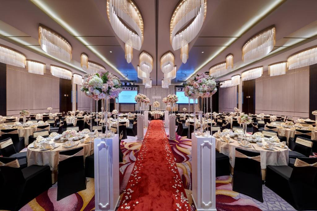 Pavilion Hotel Kuala Lumpur 5*