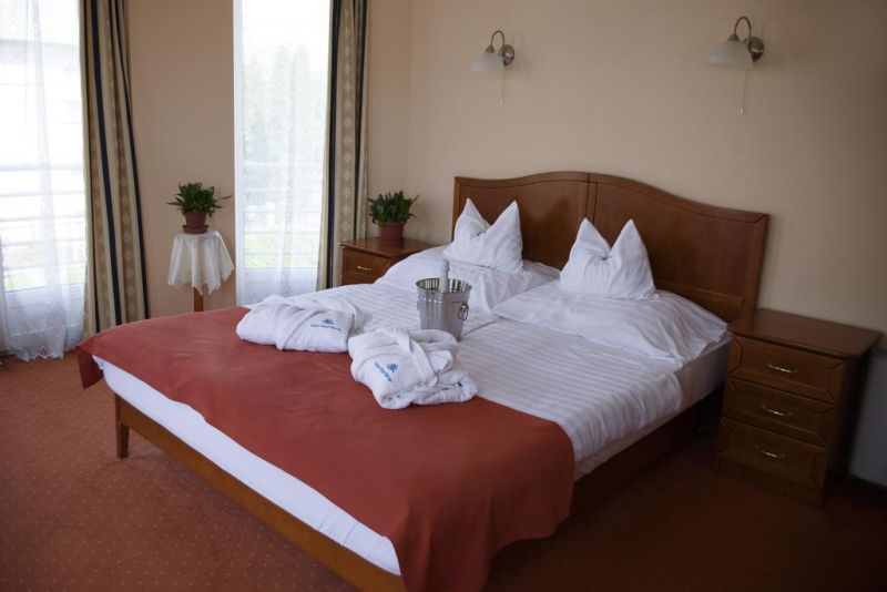 Aqua Hotel 3*