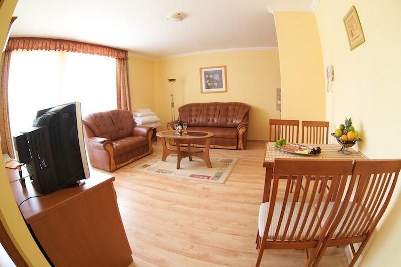 Jarja Hotel 3*