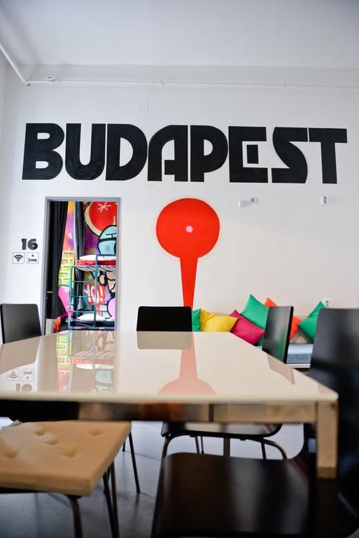 Lol Boutique Hostel City Center 2*