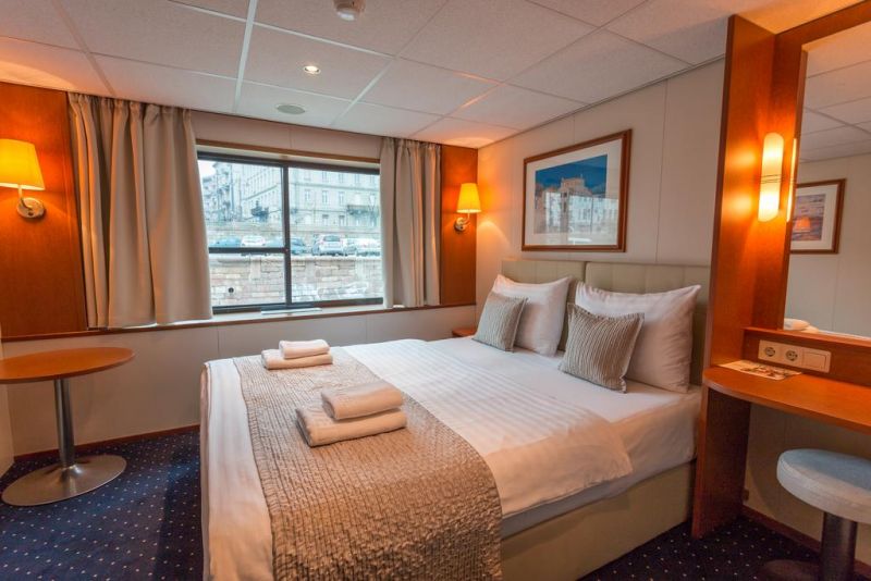 Onriver Hotels - Ms Cezanne 4*