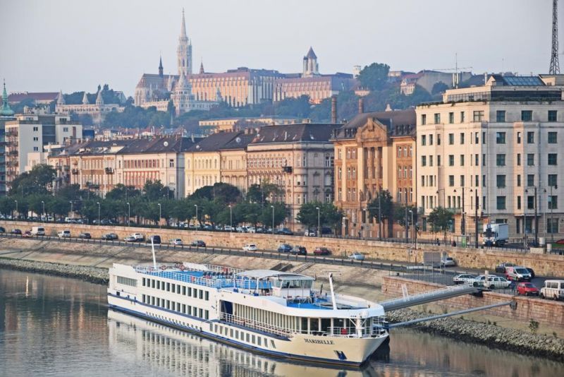 Onriver Hotels - Ms Cezanne 4*