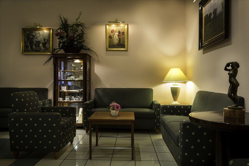 Sissi Hotel 3*