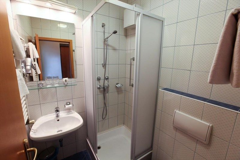 Sissi Hotel 3*