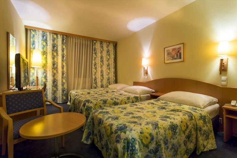 Sissi Hotel 3*