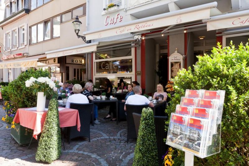 Alte Laterne 3*