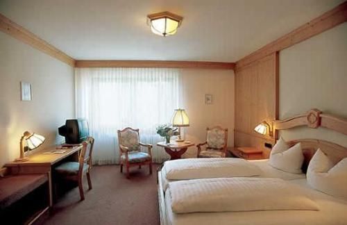 Auerhahn Gasthaus 3*