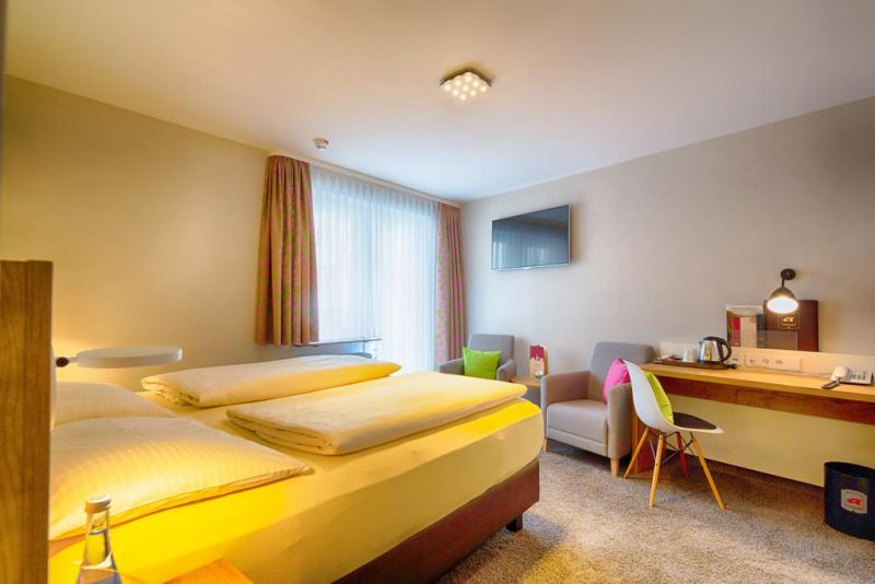 Azenberg Hotel 4*