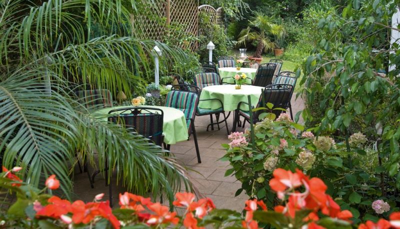 Azenberg Hotel 4*