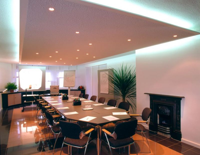Azenberg Hotel 4*