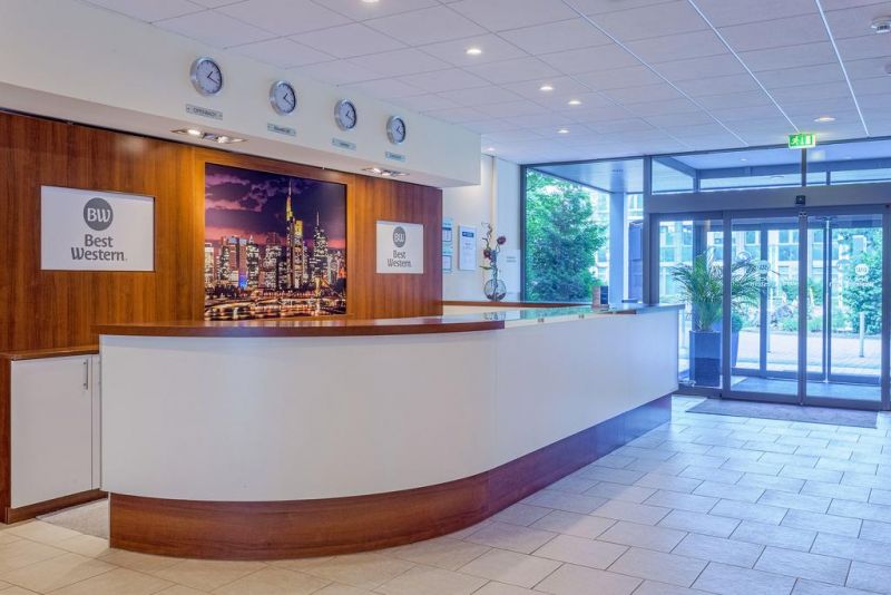 Best Western Macrander Hotel Frankfurt/kaiserlei 4*