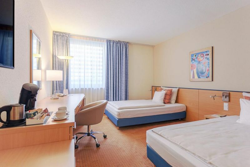 Best Western Macrander Hotel Frankfurt/kaiserlei 4*