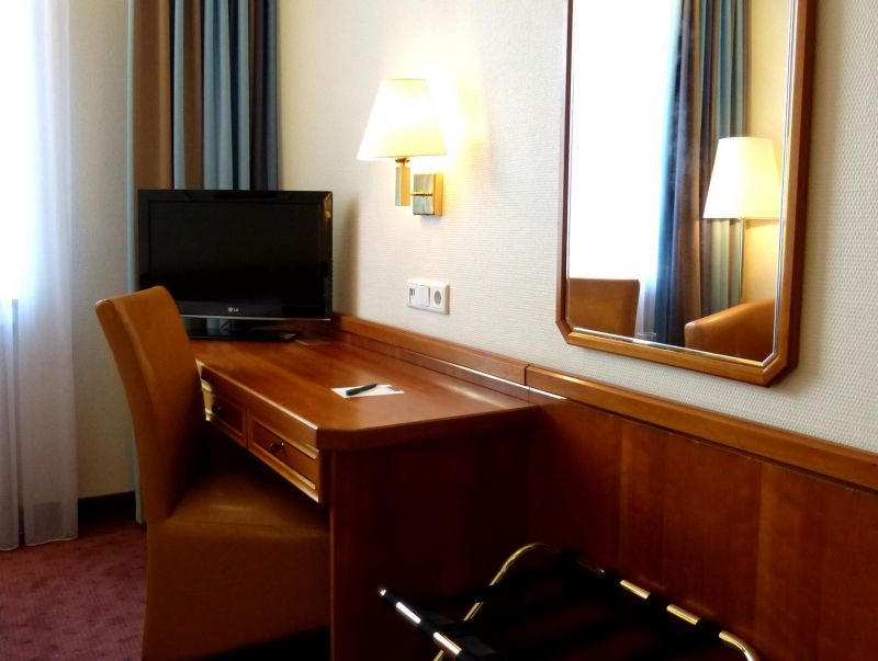 Centro Hotel Esplanade 4*