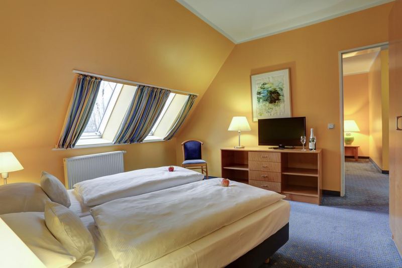 Centro Park Hotel Berlin Neukoelln 3*