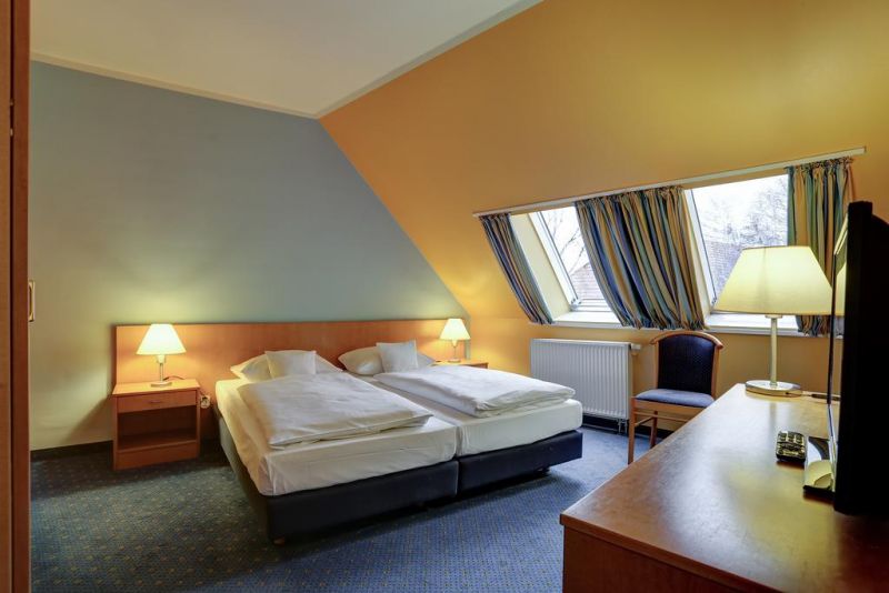 Centro Park Hotel Berlin Neukoelln 3*