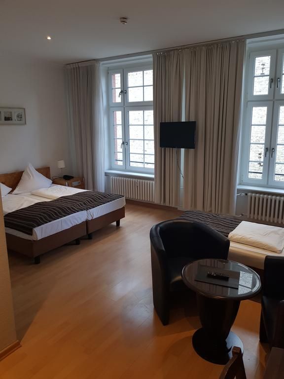 Erlanger Hof 3*