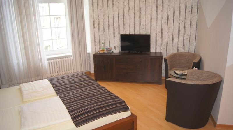 Erlanger Hof 3*