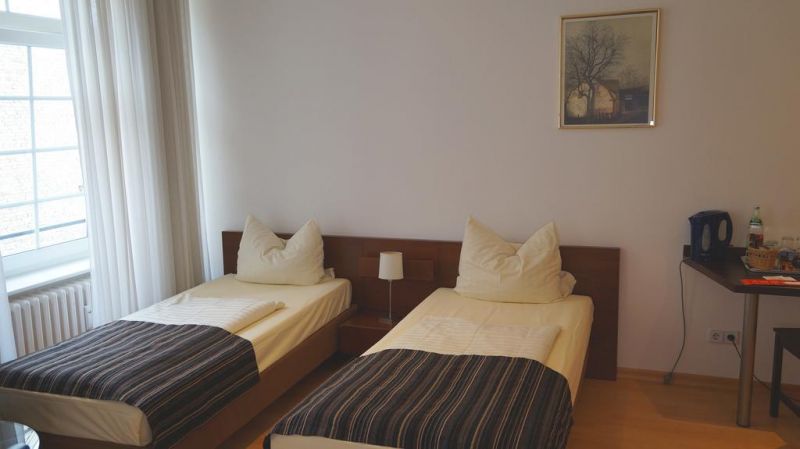 Erlanger Hof 3*