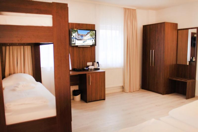 Frankair Star Hotel Frankfurt Airport 3*
