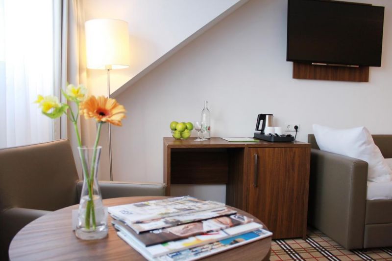 Frankair Star Hotel Frankfurt Airport 3*