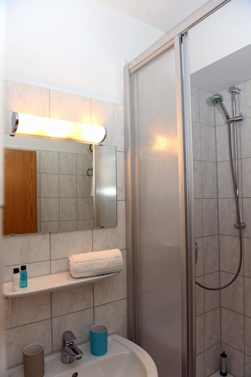 Frederics Munchen City Schwabing 4*