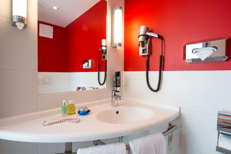 Ibis Muenchen Airport Sued 2*