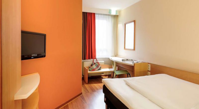 Ibis Muenchen City 2*